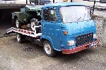 une livraison en camion presque d'époque..
