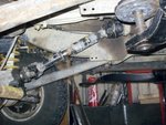inclinaison de 28° de l'arbre de transmission av par rapport à l'axe de sortie de la BT, pont av dans le vide